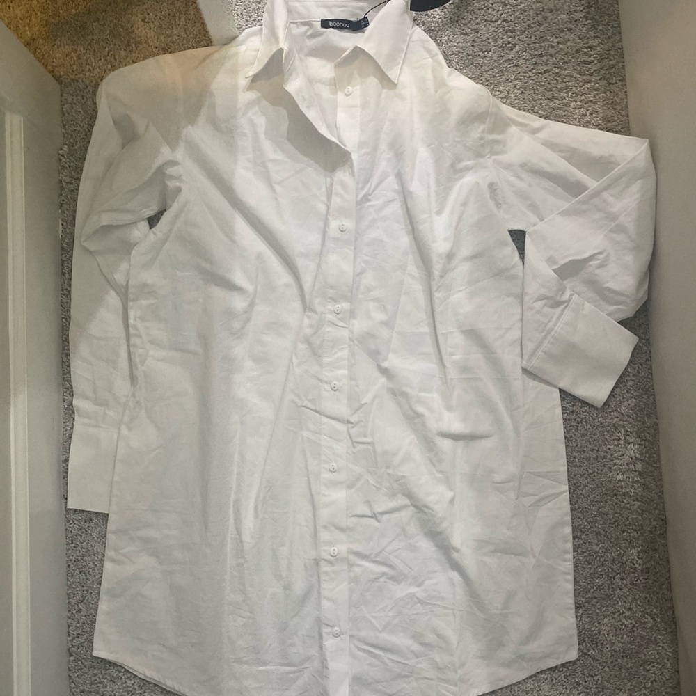 White button up boohoo